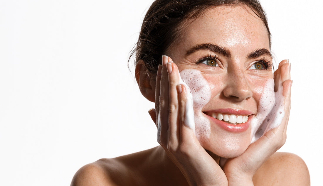4 Essential Face Cleansing Steps to Achieving a Radiant Complexion